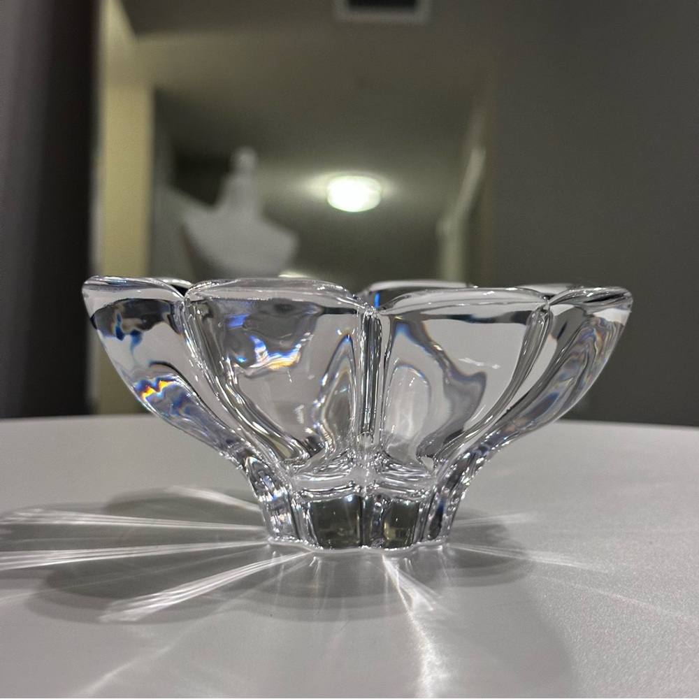 Vintage Mikasa 6” Crystal Zinnia Pattern Bowl